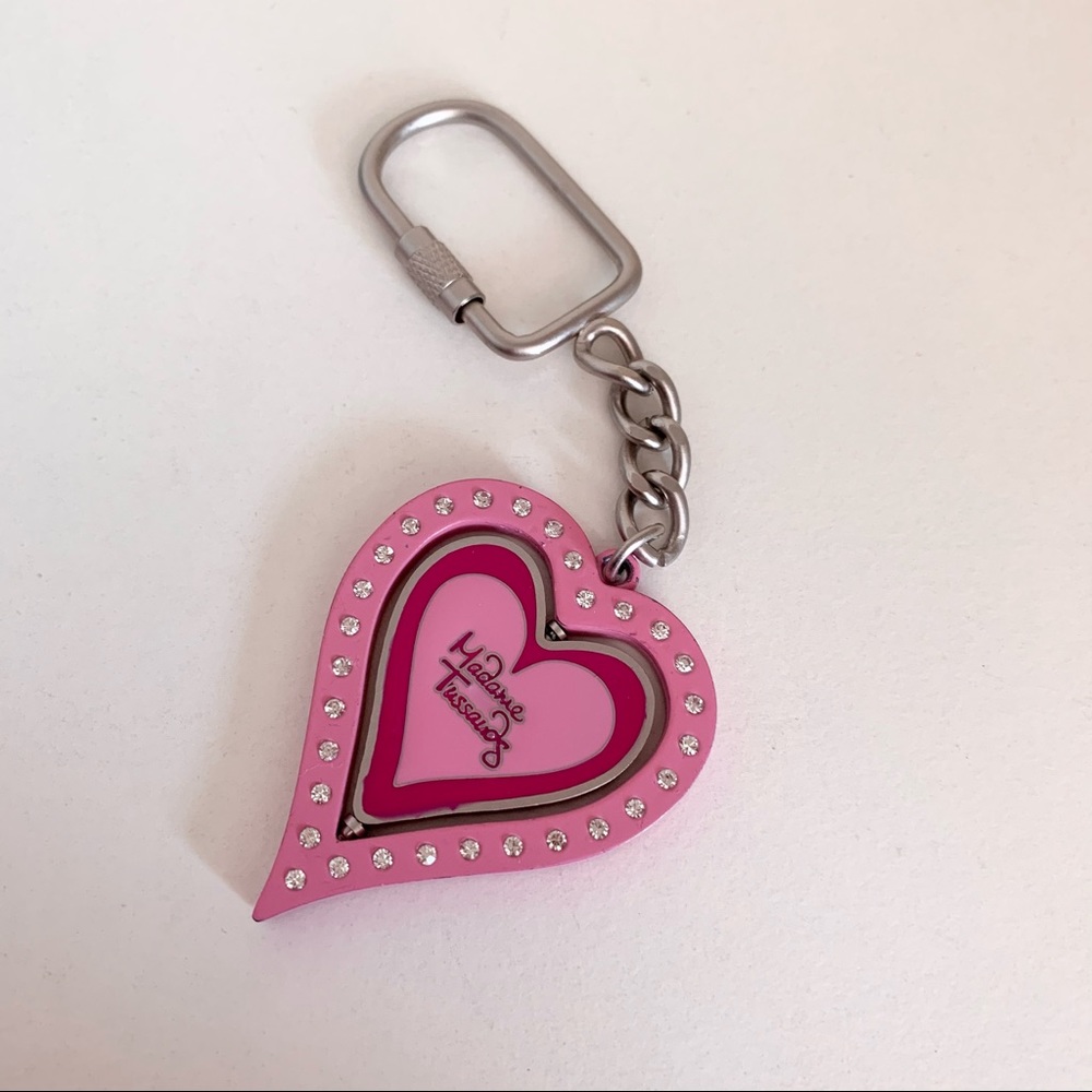 Y2k Madame Tussaud’s New York keychain charm
